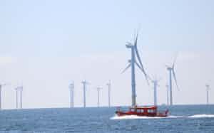 洋上風力発電はコスト増で苦境に(オランダ沖) 洋上風力発電はコスト増で苦境に(オランダ沖)