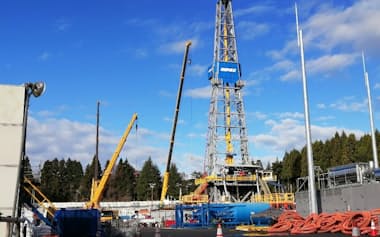 INPEXが現在使用しているリグ。1983年に製造された(2022年、新潟県長岡市)