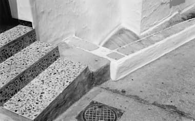 「立体感がなく、画面に要素が多く、自分らしい作品だと思う」と松江が選んだ1枚