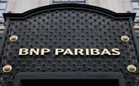 BNPパリバのロゴ(4月25日、パリ)=ロイター