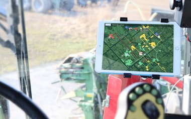 トラクターなどの作業軌跡をリアルタイムで把握できるレポサクの画面(エゾウィン提供)