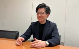 王懐斯さんは7歳で来日してから一貫して日本で暮らし、司法試験にも挑んだ 王懐斯さんは7歳で来日してから一貫して日本で暮らし、司法試験にも挑んだ