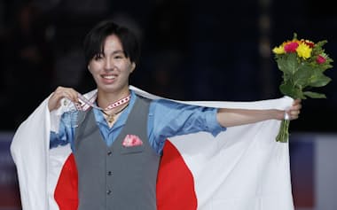 男子で3位となった三浦佳生(2日、サスカトゥーン)=共同