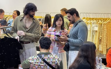 広州交易会は活況が続く(10月、広州市)