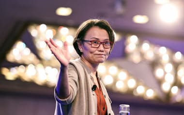 講演するヤム・チャイナの屈翠容CEO(5日、東京都千代田区)