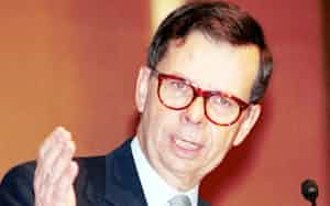 日経フォーラム「世界経営者会議」(主催=日本経済新聞社、スイス経営開発国際研究所、米スタンフォード大学アジア太平洋研究センター)は三十一日、情報技術(IT)が金融や企業経営に与える影響などをテーマに議論が展開され講演するルノーのシュバイツァー会長兼CEO 日経フォーラム「世界経営者会議」(主催=日本経済新聞社、スイス経営開発国際研究所、米スタンフォード大学アジア太平洋研究センター)は三十一日、情報技術(IT)が金融や企業経営に与える影響などをテーマに議論が展開され講演するルノーのシュバイツァー会長兼CEO