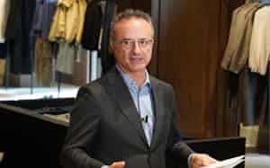 インディテックスのグローバルコミュニケーションオフィサー、ラウル・エストラデラ氏 インディテックスのグローバルコミュニケーションオフィサー、ラウル・エストラデラ氏