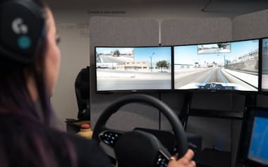 バイ・テクノロジーの遠隔運転サービスの様子