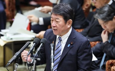 衆院予算委で自民党の古川議員の質問に答える茂木外相(7日午前)