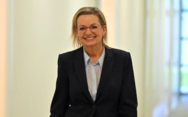 豪自由党のリー党首は割安な電気代とエネルギー安全保障が最優先だと強調した(12日、キャンベラ)=AAP