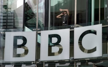 ロンドンのBBC本部(12日)=AP