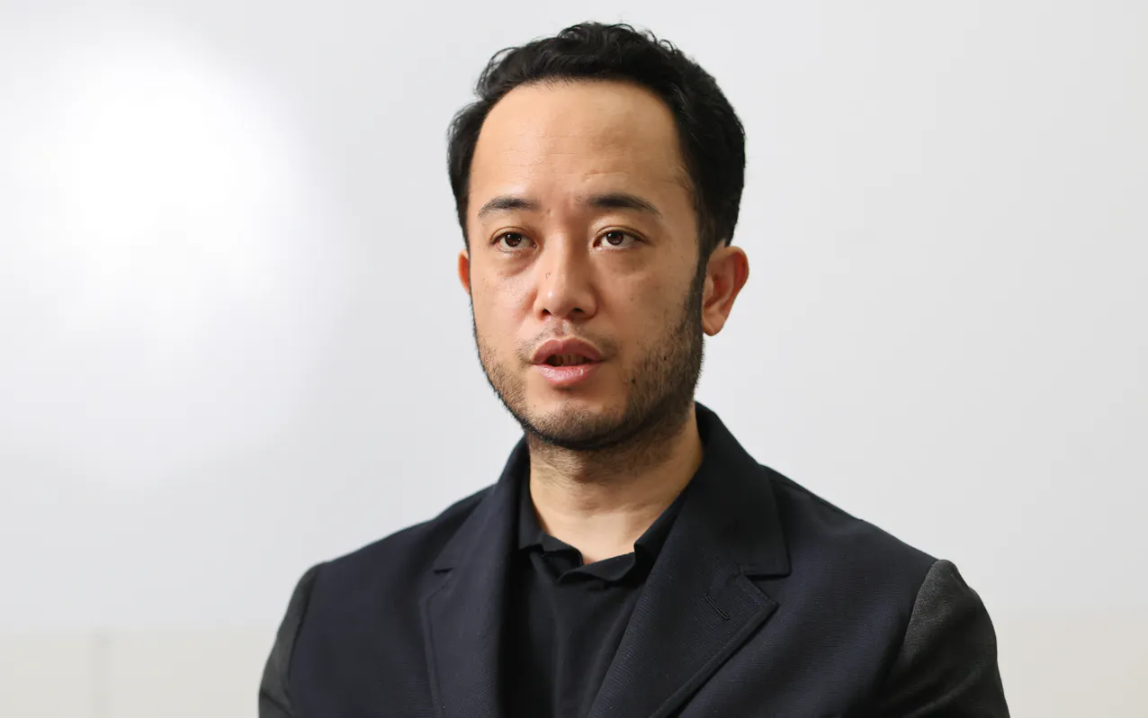 サイバーエージェント社長に山内隆裕専務執行役員 藤田晋氏は会長に - 日本経済新聞
