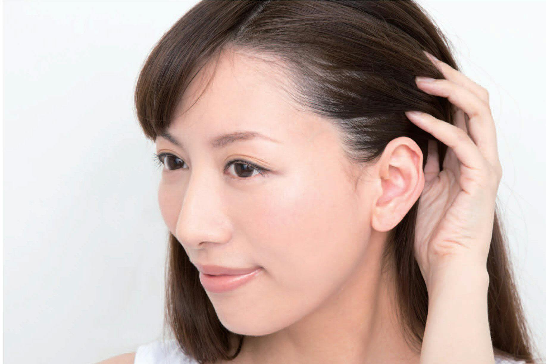 髪のエイジングを止める 5分の頭皮オイルマッサージ Nikkei Style 髪のエイジングを止める 5分の頭皮オイルマッサージ Nikkei Style