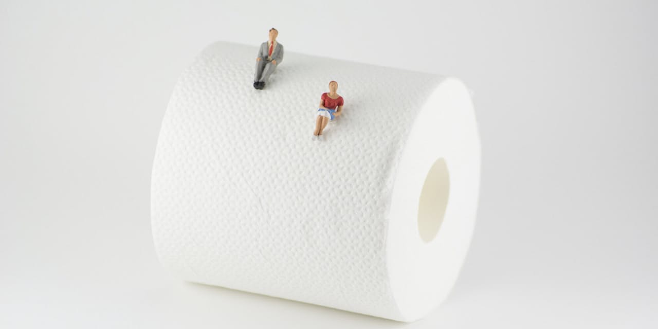 お金のたまる人はトイレットペーパーを切れ目で切る Nikkei Style お金のたまる人はトイレットペーパーを切れ目で切る Nikkei Style