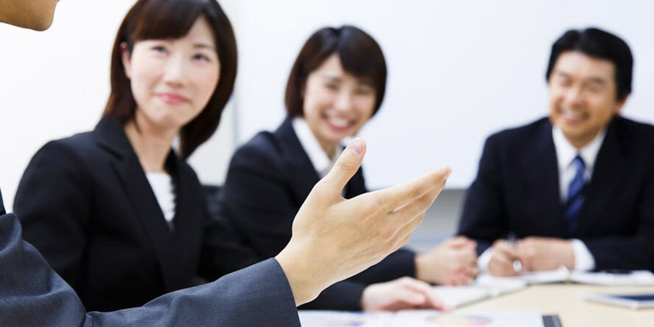 気の利いた人と思われる ひと言スピーチ のコツ Nikkei Style 気の利いた人と思われる ひと言スピーチ のコツ Nikkei Style