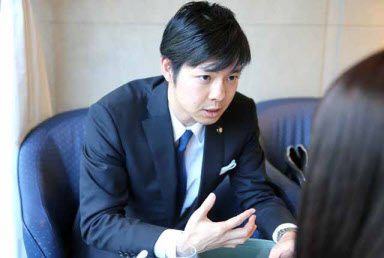 夕張市長 鈴木直道氏