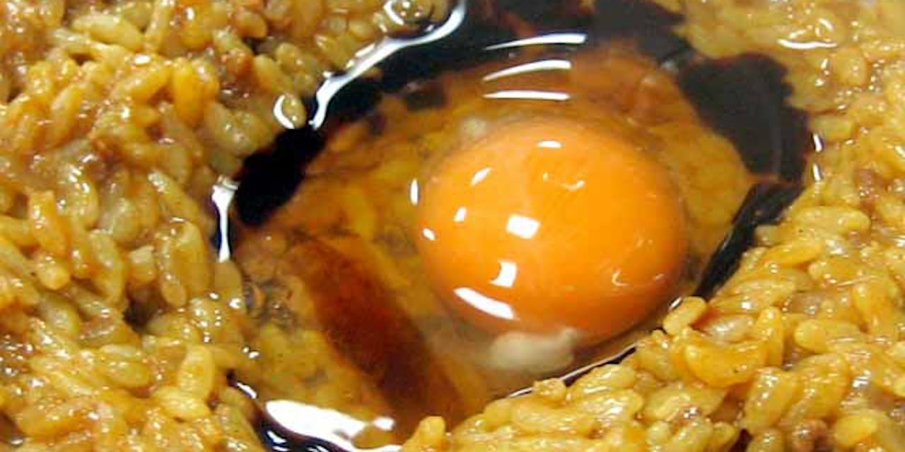 生卵 ソースの大阪カレー 本格インドカレーを駆逐 グルメクラブ Nikkei Style
