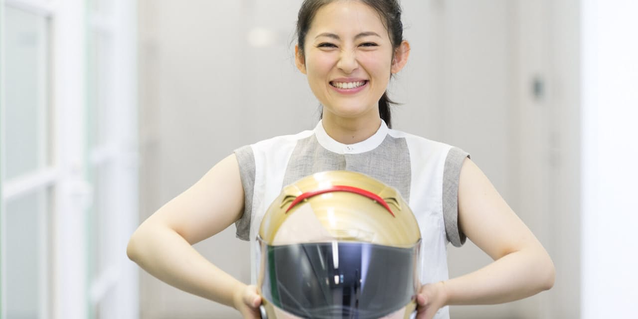 福田彩乃 大好きな車とシュレッダー 共通点は Nikkei Style 福田彩乃 大好きな車とシュレッダー 共通点は Nikkei Style