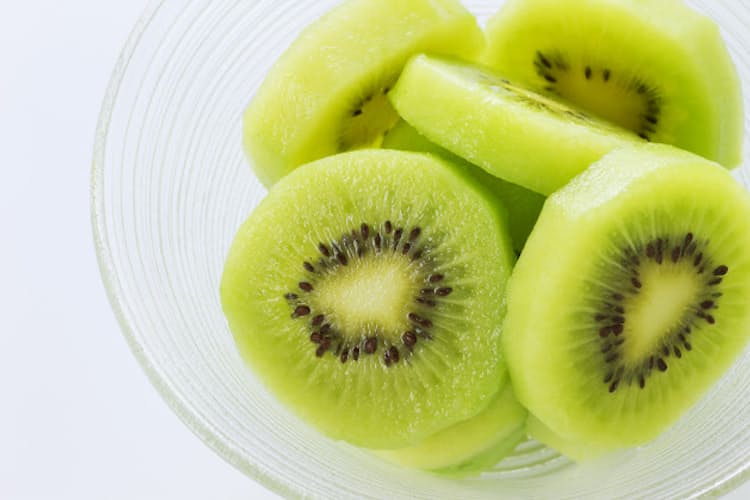 1日2個のキウイが腸に効く ダイエットや便秘にも Nikkei Style 1日2個のキウイが腸に効く ダイエットや便秘にも Nikkei Style