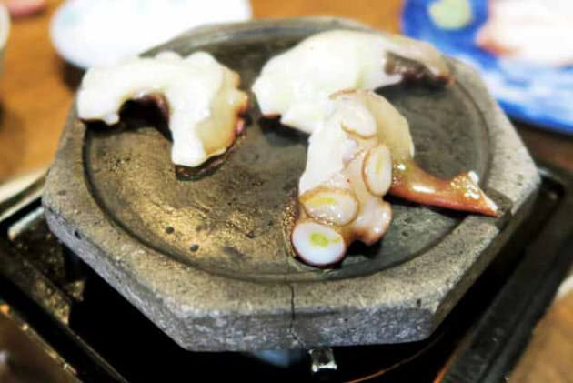 昼にタコめし 小腹すいたらタコ焼き タコ刺しで一献 Nikkei Style 昼にタコめし 小腹すいたらタコ焼き タコ刺しで一献 Nikkei Style