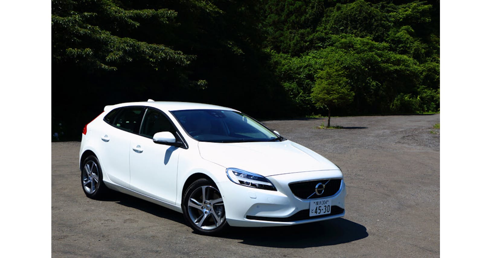 ボルボv40 マイナーチェンジで70万円値上げの真相 Nikkei Style ボルボv40 マイナーチェンジで70万円値上げの真相 Nikkei Style