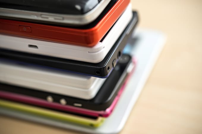 慢性的な販売員不足 ソフトバンクが人材調達改革 日本経済新聞