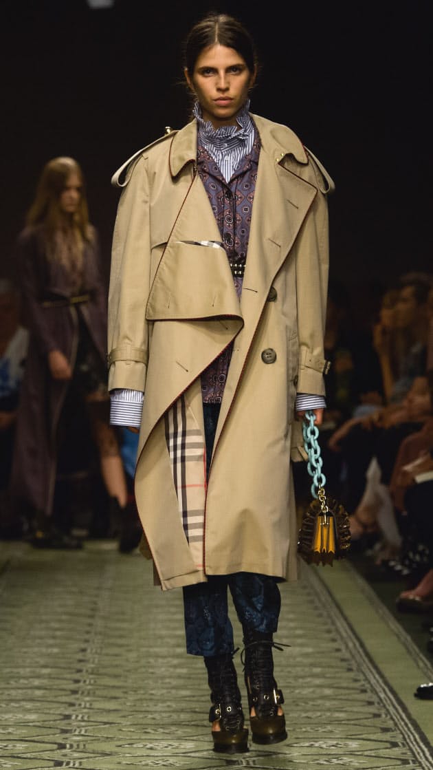 ハードなミリタリーを小粋に ジェンダーレスが新鮮 Nikkei Style ハードなミリタリーを小粋に ジェンダーレスが新鮮 Nikkei Style