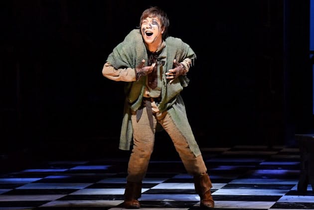 ディズニーと劇団四季の新挑戦 ノートルダムの鐘 Nikkei Style ディズニーと劇団四季の新挑戦 ノートルダムの鐘 Nikkei Style