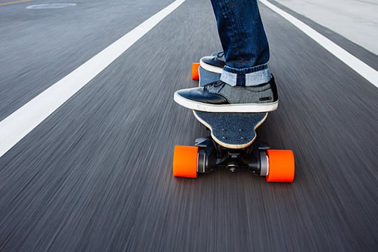 米国の先進人気ガジェット 注目は 電動スケボー Nikkei Style 米国の先進人気ガジェット 注目は 電動スケボー Nikkei Style