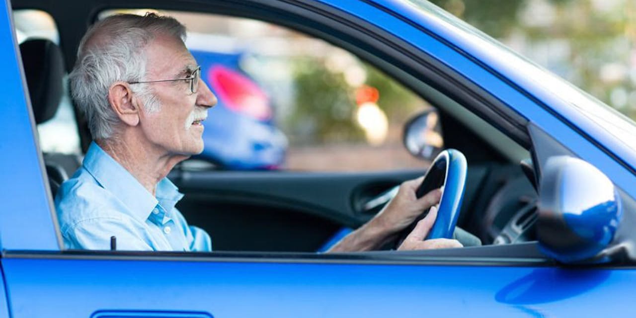 認知症疑いの親 運転をやめてもらうコツは Nikkei Style 認知症疑いの親 運転をやめてもらうコツは Nikkei Style