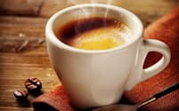夜遅いコーヒーだけでなく、午後遅いコーヒーも睡眠に影響していたとは……（c）subbotina-123rf