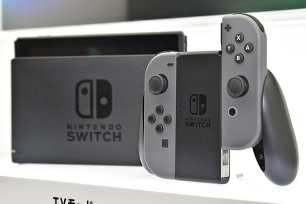 異端のゲーム機 任天堂スイッチ は本当に便利なのか Nikkei Style 異端のゲーム機 任天堂スイッチ は本当に便利なのか Nikkei Style