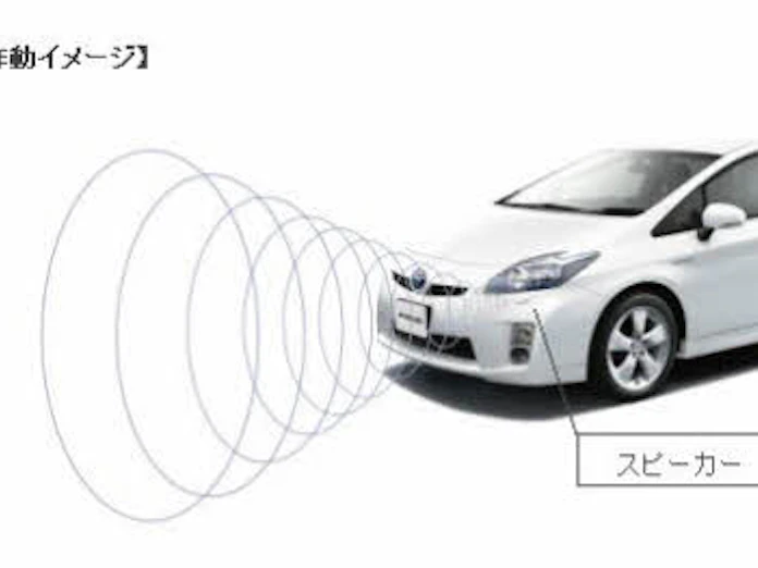 トヨタ、3代目「プリウス」に販売店で取り付けられる車両接近通報装置