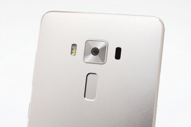 国内最速スマホ Zenfone 3 Deluxeの実力 Nikkei Style 国内最速スマホ Zenfone 3 Deluxeの実力 Nikkei Style