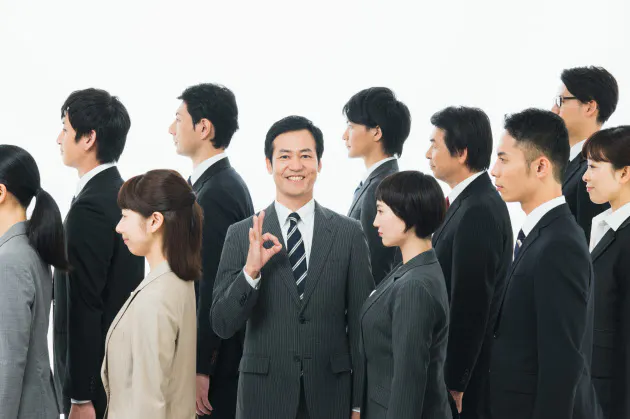 日本人特有の 横並び 意識を逆手に取る奇襲戦術 Nikkei Style