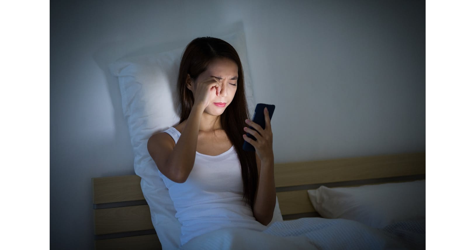 蒸気でホットアイマスク をつけたまま寝る 快眠 寝る前読書のすすめ リラックスして熟睡生活 蒸気でホットアイマスク をつけたまま寝る 快眠 寝る前読書のすすめ リラックスして熟睡生活