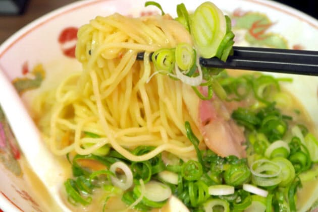 ご当地ラーメン 京都ドロドロ 笠岡鶏肉 インドは Nikkei Style ご当地ラーメン 京都ドロドロ 笠岡鶏肉 インドは Nikkei Style