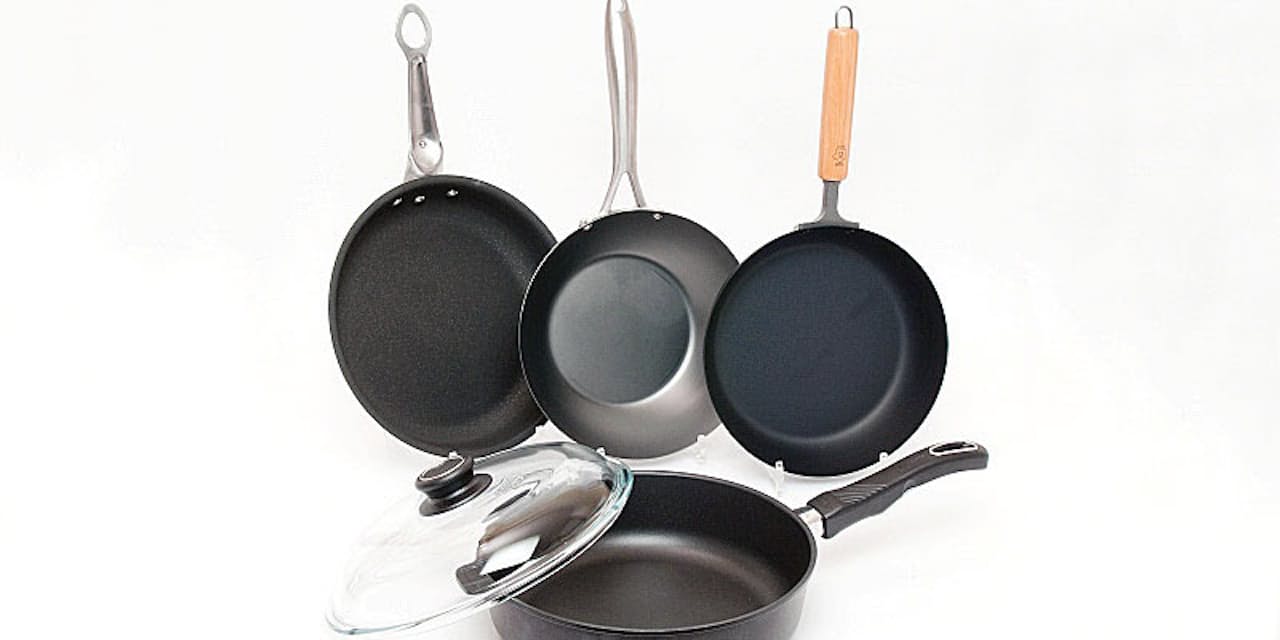 プロも驚く進化形フライパン4選 鉄鍋も復権か Nikkei Style プロも驚く進化形フライパン4選 鉄鍋も復権か Nikkei Style