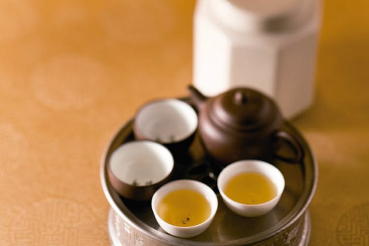 香りでリラックス ダイエット効果も 烏龍茶の飲み方 Nikkei Style 香りでリラックス ダイエット効果も 烏龍茶の飲み方 Nikkei Style