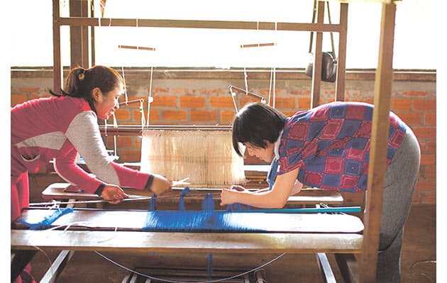 エシカル消費で社会貢献 カンボジア女性の自立支援 Nikkei Style エシカル消費で社会貢献 カンボジア女性の自立支援 Nikkei Style