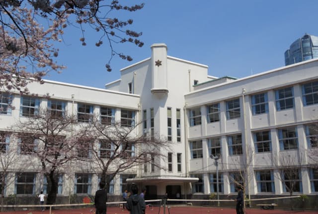 麻布中学・高校の校舎（東京・港）