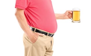 脂肪肝を放置すると、肝硬変や肝がんになる可能性があります。甘く見てはいけません（c）ljupco -123rf