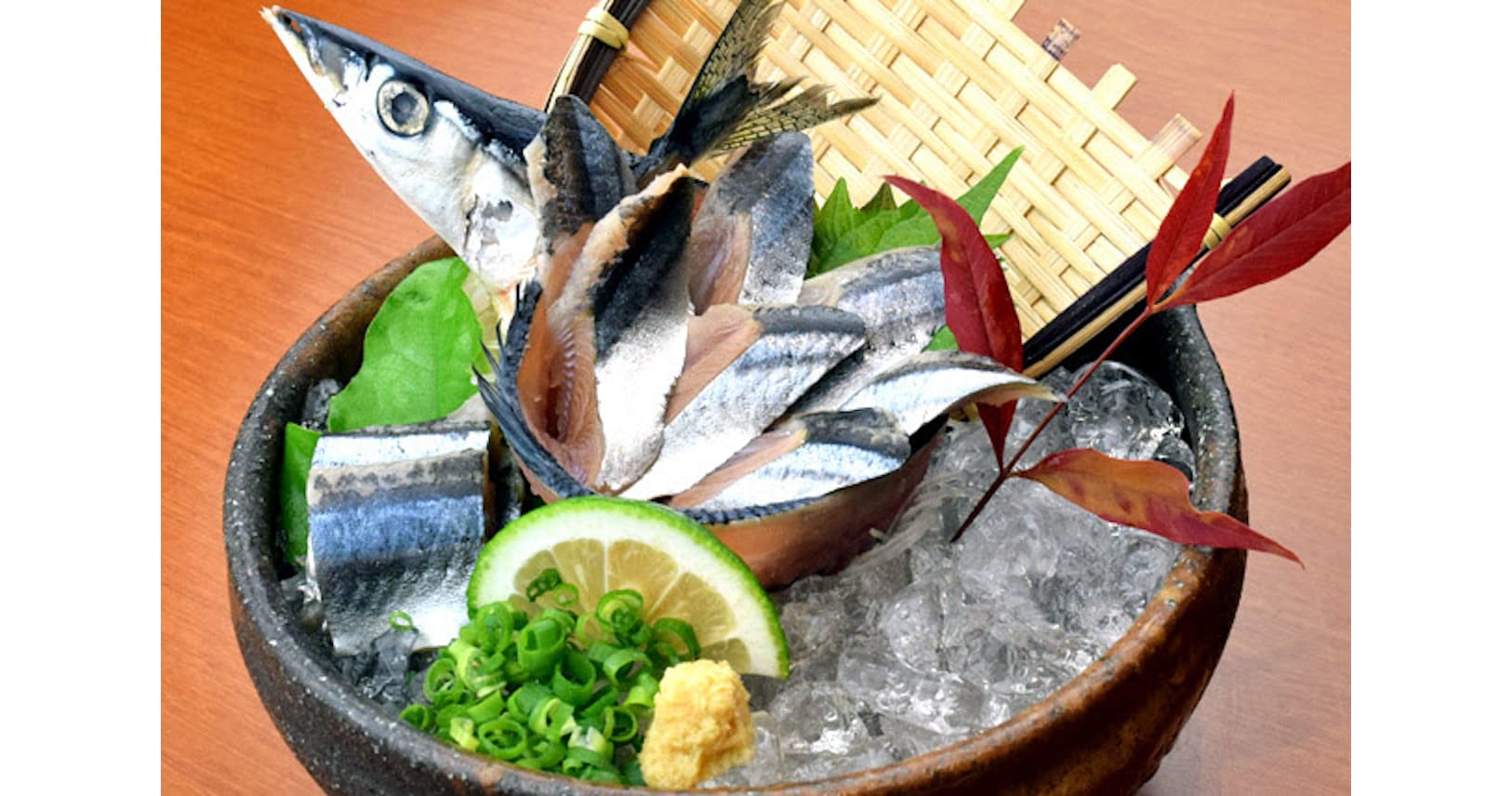 サンマ 刺し身にしますか 魚の食べ方に お国柄 Nikkei Style サンマ 刺し身にしますか 魚の食べ方に お国柄 Nikkei Style