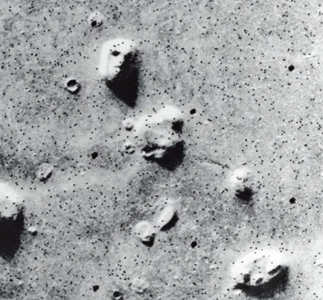宇宙人はいるのか 火星で見つかった 怪現象 Nikkei Style 宇宙人はいるのか 火星で見つかった 怪現象 Nikkei Style