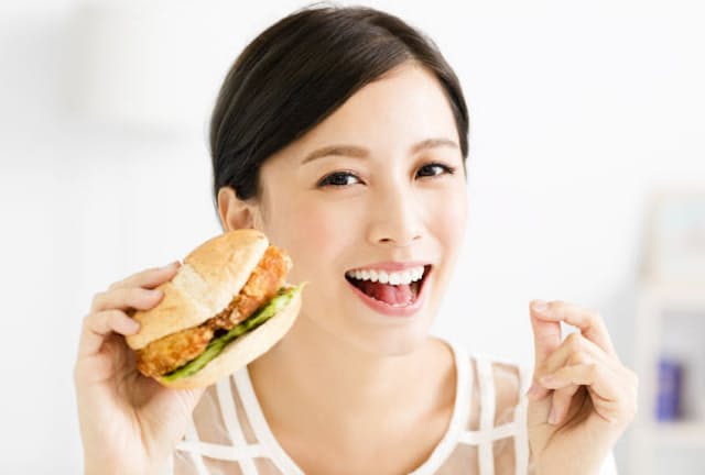 太っている人vs太っていない人、たった3つの食習慣で大きな差が！（c）wang Tom-123rf