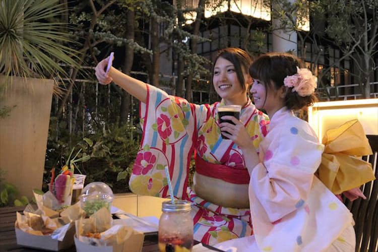 おしゃれ空間に ビアガーデン変身に4つのトレンド Nikkei Style おしゃれ空間に ビアガーデン変身に4つのトレンド Nikkei Style