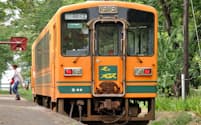 津軽鉄道「走れメロス」号（PIXTA）