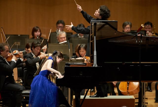 アンドレア・バッティストーニ指揮東京フィルハーモニー交響楽団と今年3月13日、東京オペラシティコンサートホールで共演した松田華音（撮影＝上野隆文）