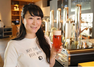 スプリングバレーブルワリーのマーケティングマネージャー、吉野桜子さん