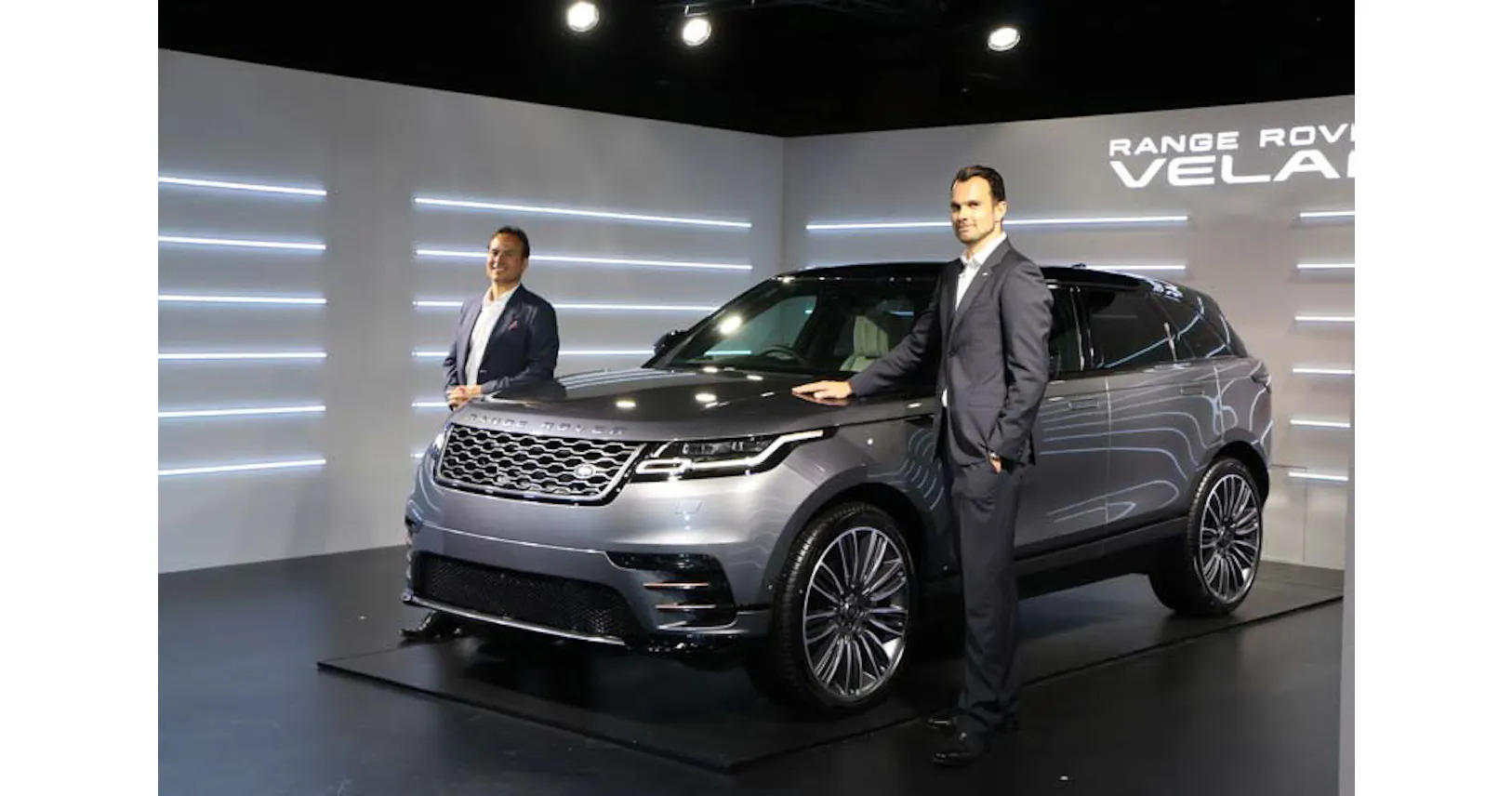 色気をまとうsuv レンジローバー ヴェラール Nikkei Style 色気をまとうsuv レンジローバー ヴェラール Nikkei Style